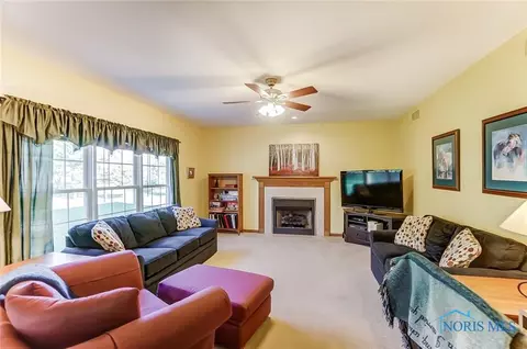 762 Timberview Dr, Findlay, OH 45840 photo 6