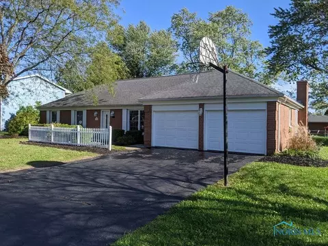 1701 Cherry Ln, Findlay, OH 45840 photo 2