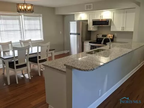 1701 Cherry Ln, Findlay, OH 45840 photo 8