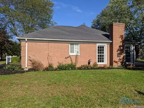 1701 Cherry Ln, Findlay, OH 45840 photo 5
