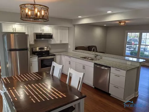 1701 Cherry Ln, Findlay, OH 45840 photo 9