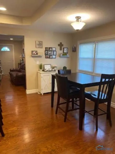 408 E Liberty St, Leipsic, OH 45856 photo 8