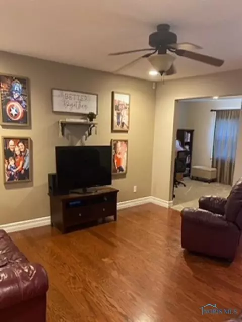 408 E Liberty St, Leipsic, OH 45856 photo 10