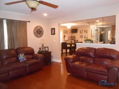 408 E Liberty St, Leipsic, OH 45856 photo 12
