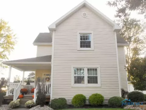 408 E Liberty St, Leipsic, OH 45856 photo 1