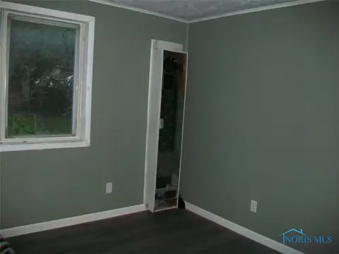 402 Dickens Dr, Toledo, OH 43607 photo 6