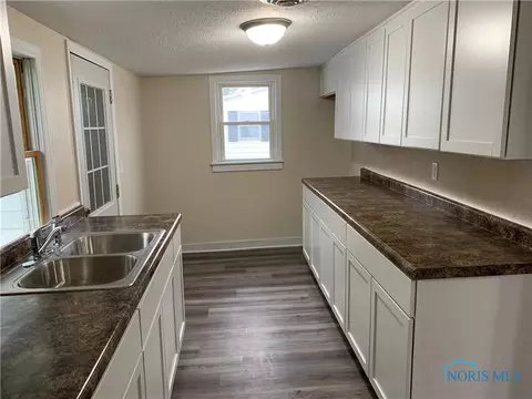 706 E Wayne St, Paulding, OH 45879 photo 7