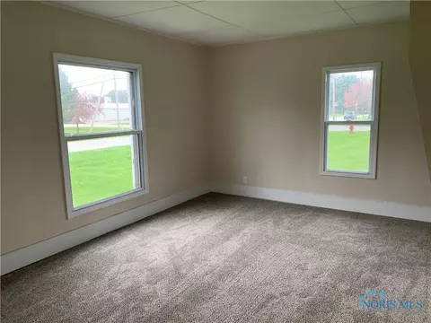706 E Wayne St, Paulding, OH 45879 photo 9
