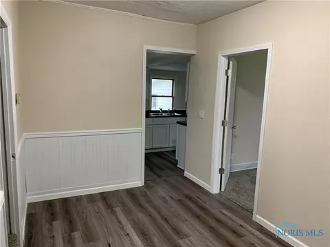706 E Wayne St, Paulding, OH 45879 photo 5