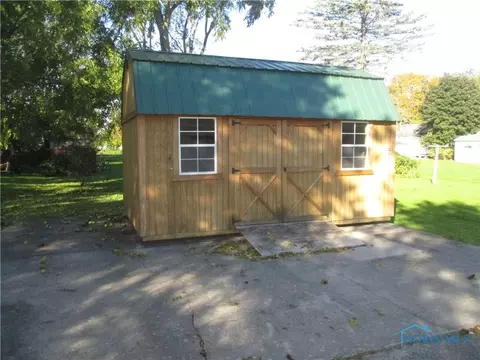 702 Maple St, Stryker, OH 43557 photo 3