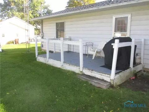 702 Maple St, Stryker, OH 43557 photo 2