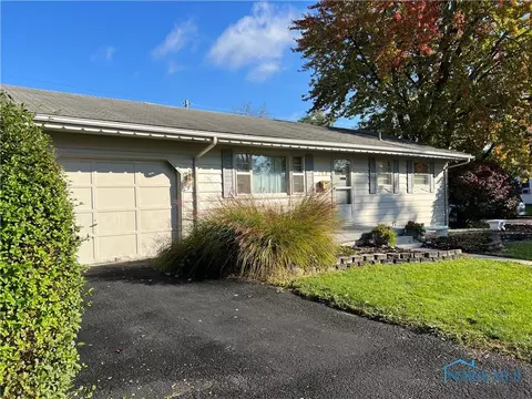 140 Ely Ave, Findlay, OH 45840 photo 2