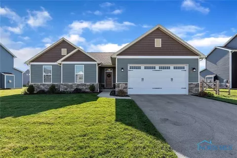 7491 Shoemaker Dr, Waterville, OH 43566 photo 1