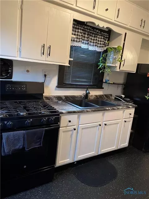 414 Conrad Ave, Toledo, OH 43607 photo 4