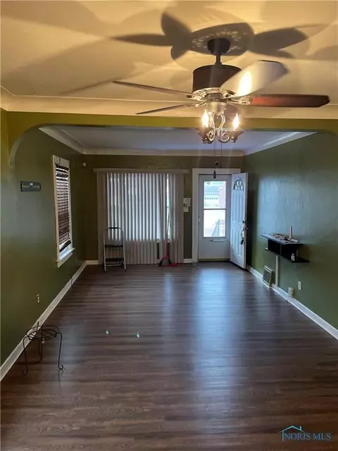 414 Conrad Ave, Toledo, OH 43607 photo 2