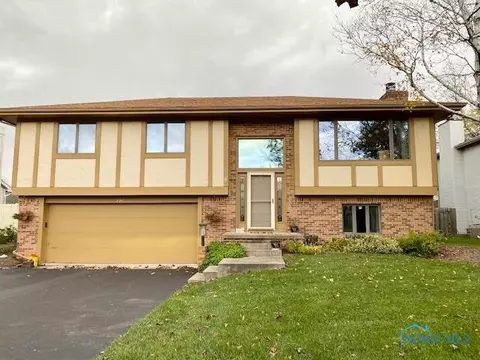 2211 Willowtree Ln, Maumee, OH 43537 photo 1