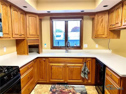 2211 Willowtree Ln, Maumee, OH 43537 photo 10