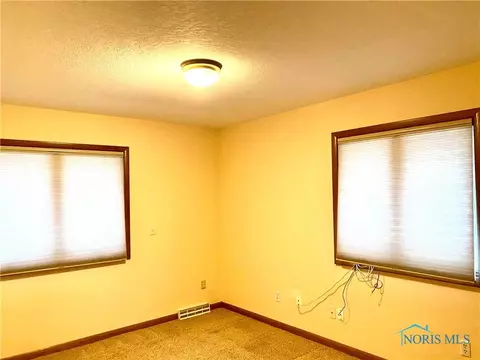 2211 Willowtree Ln, Maumee, OH 43537 photo 21