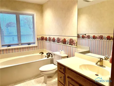 2211 Willowtree Ln, Maumee, OH 43537 photo 25
