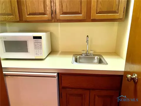 2211 Willowtree Ln, Maumee, OH 43537 photo 32