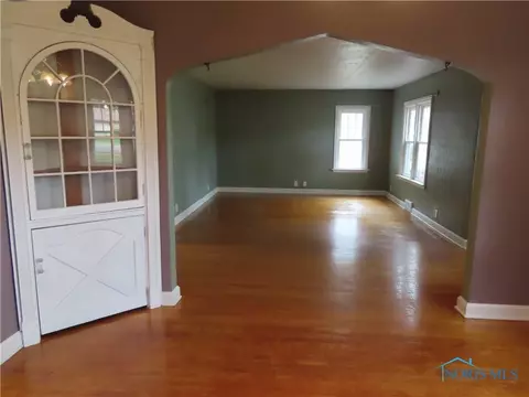 615 Center St, Bryan, OH 43506 photo 11