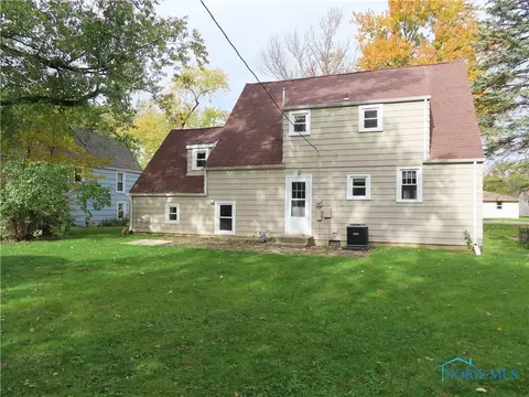 615 Center St, Bryan, OH 43506 photo 5
