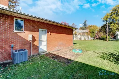 304 E Hueston St, Forest, OH 45843 photo 39