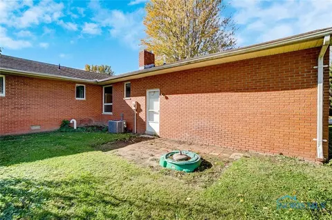 304 E Hueston St, Forest, OH 45843 photo 38