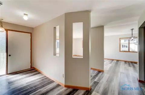 304 E Hueston St, Forest, OH 45843 photo 7