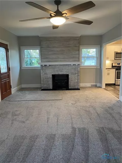 28619 E Broadway St, Walbridge, OH 43465 photo 5