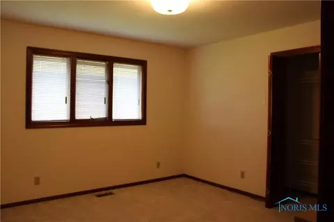 2108 Cobblestone Dr, Findlay, OH 45840 photo 15