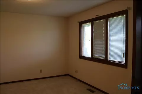 2108 Cobblestone Dr, Findlay, OH 45840 photo 16