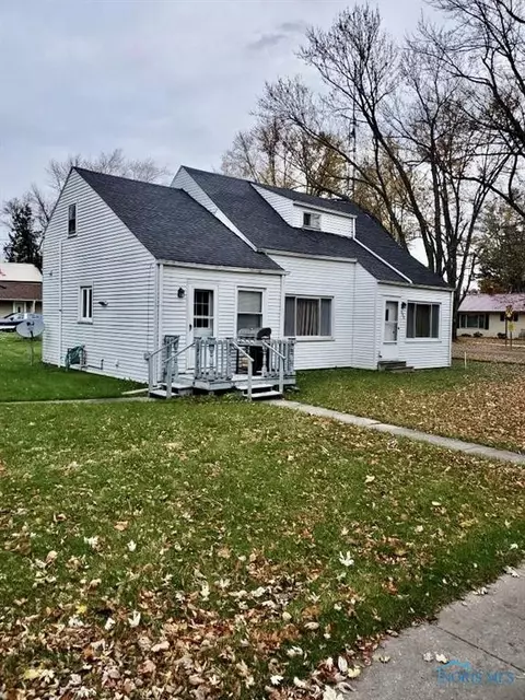 304 Smith St, Holgate, OH 43527 photo 1