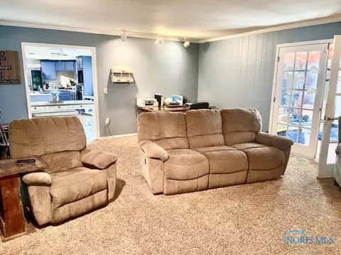 610 Cardinal Dr, Bryan, OH 43506 photo 4