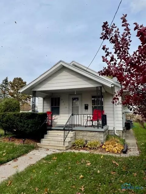 2276 Forrer St, Toledo, OH 43607 photo 3