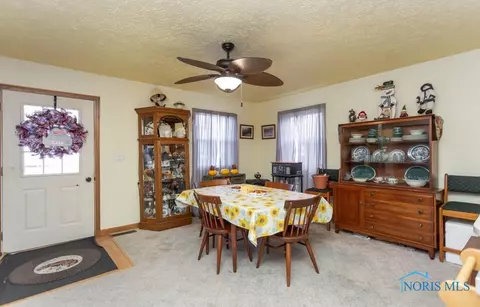 125 Robert Ave, Bellevue, OH 44811 photo 17