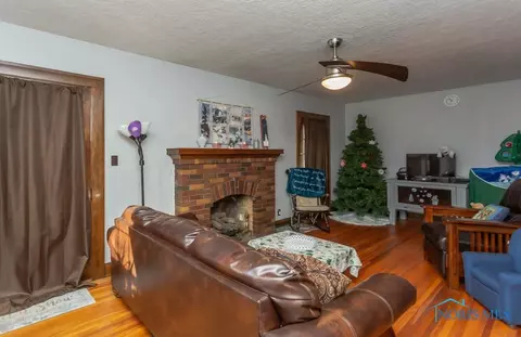 125 Robert Ave, Bellevue, OH 44811 photo 27