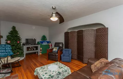 125 Robert Ave, Bellevue, OH 44811 photo 28