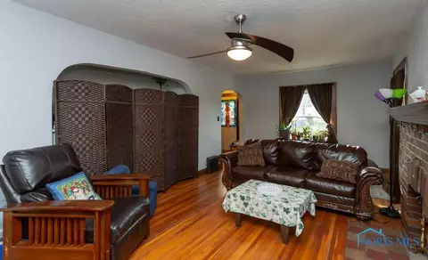 125 Robert Ave, Bellevue, OH 44811 photo 29