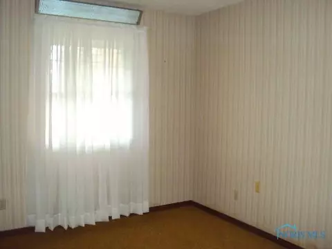 1315 Colonial Ln, Bryan, OH 43506 photo 5