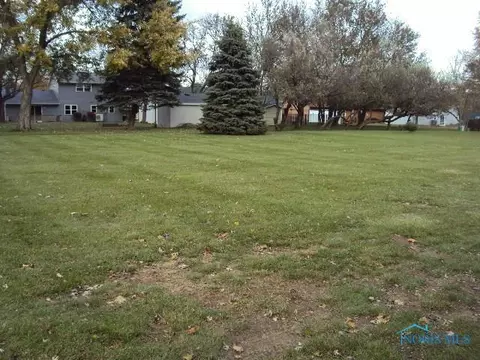 1315 Colonial Ln, Bryan, OH 43506 photo 11
