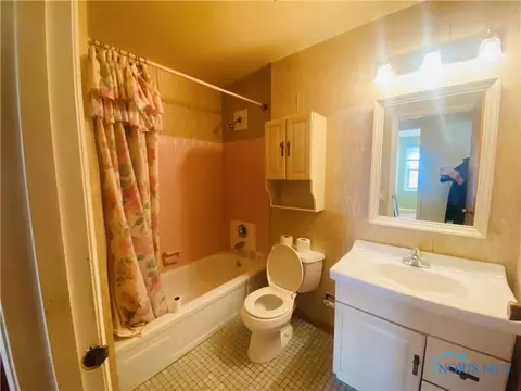 657 Dussel Dr, Maumee, OH 43537 photo 19