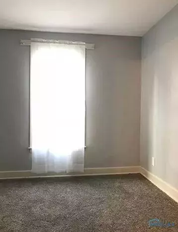 929 Coventry Ave, Toledo, OH 43607 photo 8