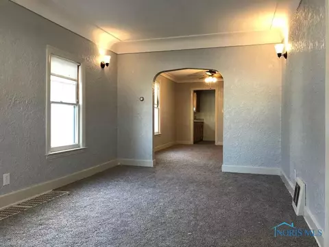 929 Coventry Ave, Toledo, OH 43607 photo 3