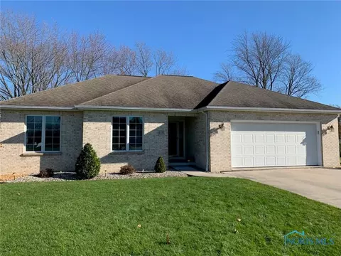 419 Carson Dr, Bryan, OH 43506 photo 2