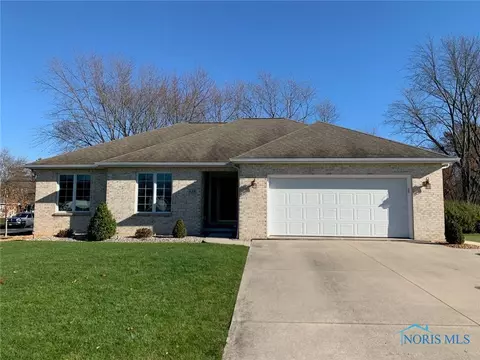 419 Carson Dr, Bryan, OH 43506 photo 1