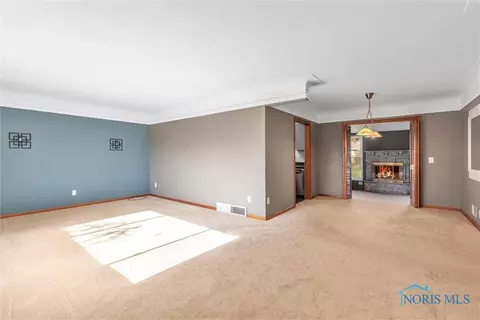 3425 Fleitz Rd, Oregon, OH 43616 photo 8