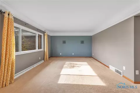 3425 Fleitz Rd, Oregon, OH 43616 photo 9