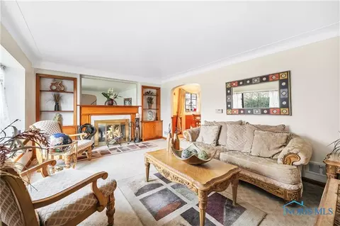 1906 Shenandoah Rd, Toledo, OH 43607 photo 6