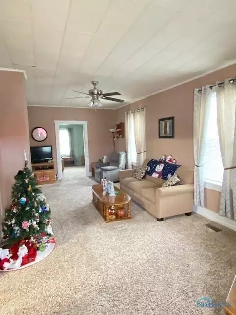 506 Edgerton St, Bryan, OH 43506 photo 3